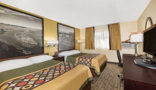 Queen Room with Two Queen Beds - Non-Smoking