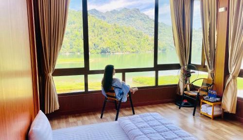 Quadruple Room with Lake View