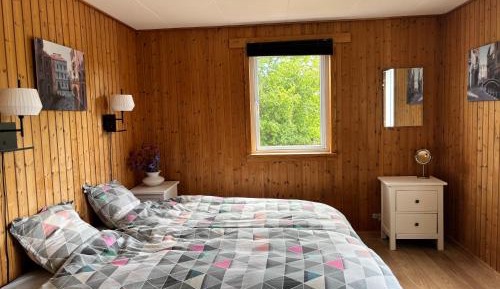 Apartment with Garden View