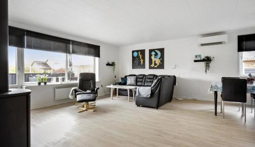 Three-Bedroom Vacation Home 