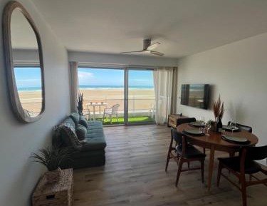 Two-Bedroom Apartment with Balcony and Sea View