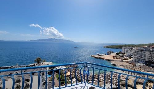 Deluxe Triple Room with Sea View
