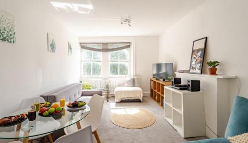 Two-Bedroom Apartment with City View