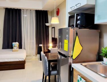 Studio Apartment with One Double Bed