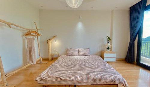 King Room with Lake View