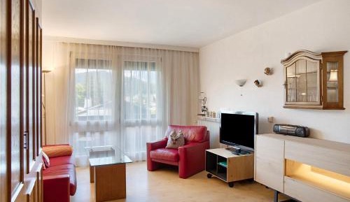 Superior One-Bedroom Apartment with Balcony