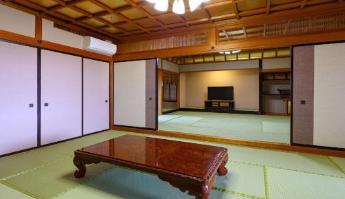 Suite Japanese-Western-Style Twin Room with 15+12 Tatami mats - Indoor Bath - Non-Smoking