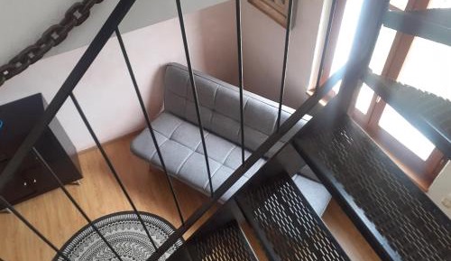 Three-Bedroom Apartment with Mountain View