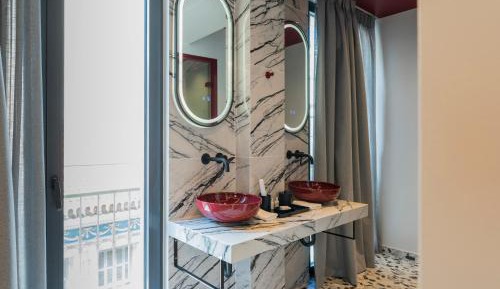 Superior Double or Twin Room with Terrace