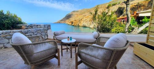 One-Bedroom Apartment - Oceanfront