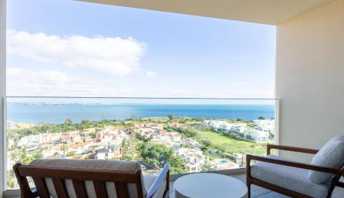 One-Bedroom Apartment with Sea View