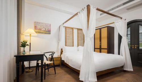 King Room with Garden View