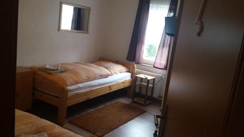 Twin Room with Shower