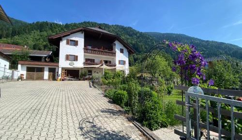 Two-Bedroom Deluxe Apartment