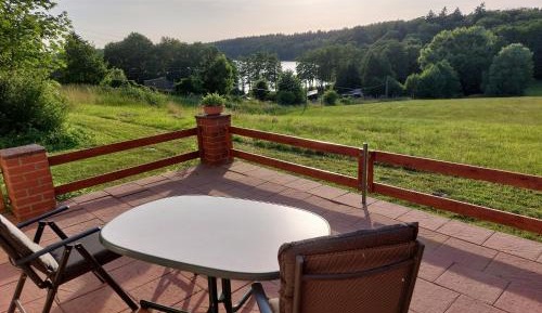 Apartment with Lake View