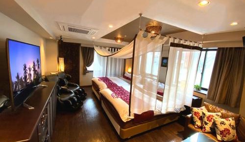 Platinum Suite	 - Non-Smoking