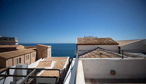 Deluxe Double Room with Sea View