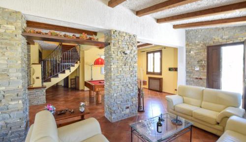 Five-Bedroom Holiday Home