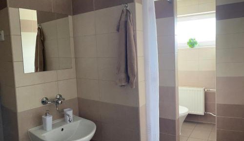 Basic Triple Room with Shared Bathroom