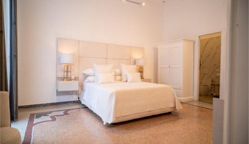 Deluxe Suite with Sea View