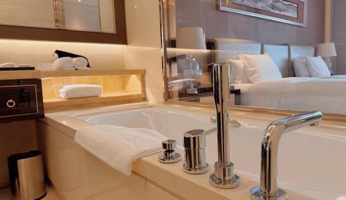 Deluxe Double Room with Bath
