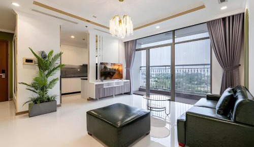Four-Bedroom Luxury Apartment