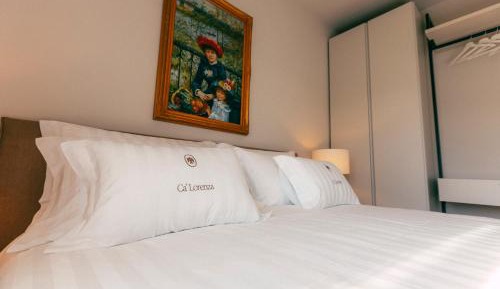 One-Bedroom Apartment with View