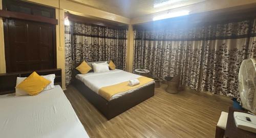 Triple Room with Private Bathroom