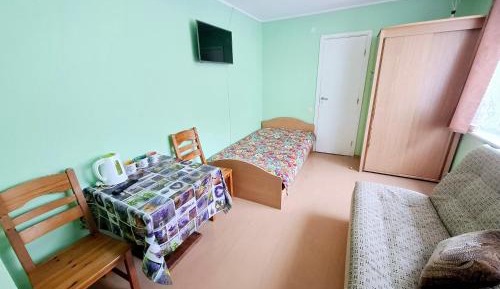 Economy Triple Room