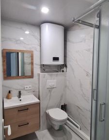 One-Bedroom Apartment - Non-Smoking