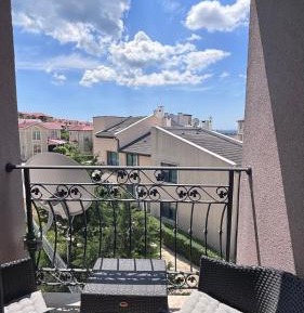Three-Bedroom Apartment with Balcony