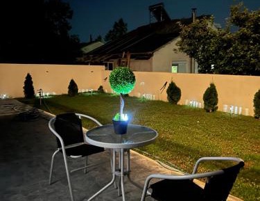 Apartment with Garden View