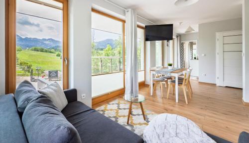 Superior One-Bedroom Apartment with Balcony