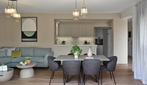 Apartment with Garden View