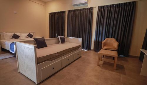 Superior King Suite