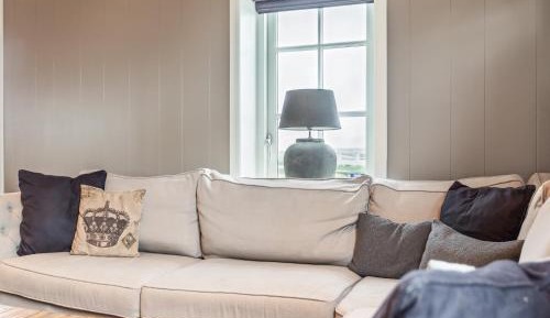 Five-Bedroom Holiday Home