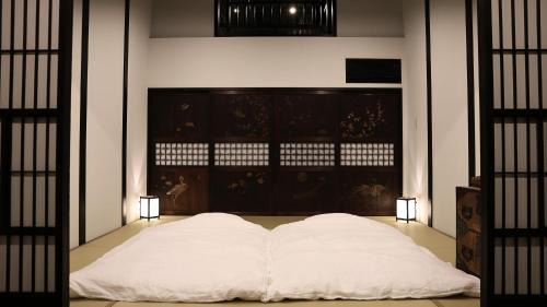 Japanese-Style Room