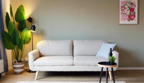 One-Bedroom Apartment with Garden