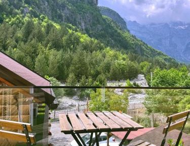 Junior Suite with Mountain View