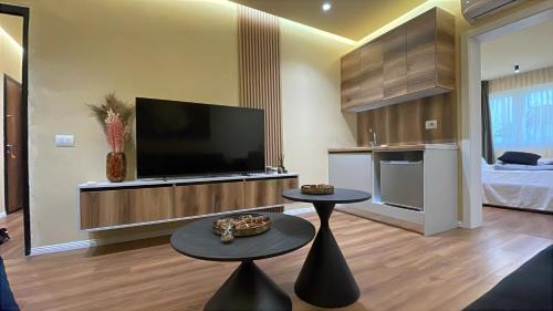 One-Bedroom Apartment - Non-Smoking