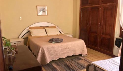 Three-Bedroom Deluxe Apartment