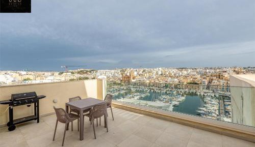 Penthouse Apartment
