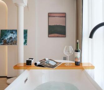 Deluxe One-Bedroom Apartment with City View