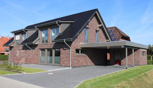 Three-Bedroom Holiday Home 