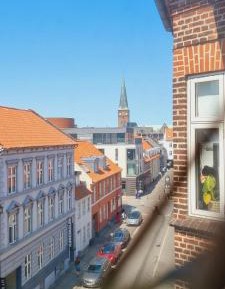 Two-Bedroom Deluxe Apartment with Balcony