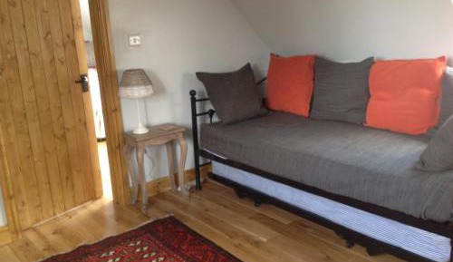 One-Bedroom Apartment with Garden View