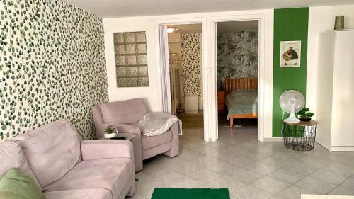 Apartment with Garden View