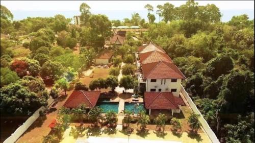 Double or Twin Room with Private Bathroom