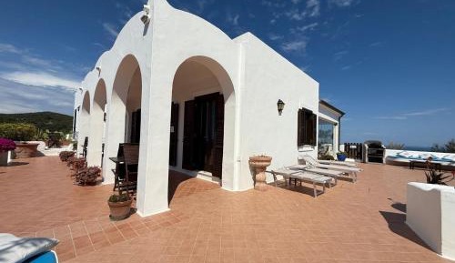 Double or Twin Room with Sea View