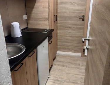 Two-Bedroom Apartment with Mountain View